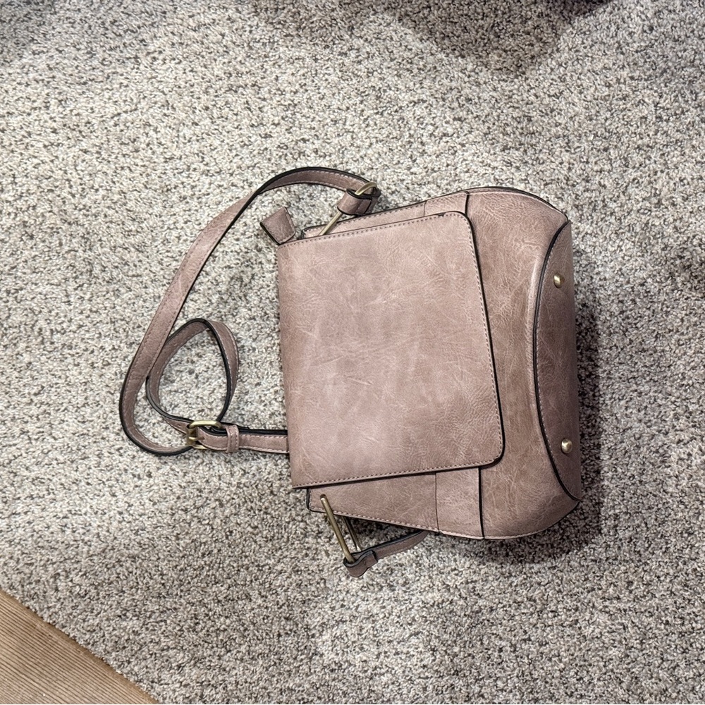 Elegant Tan Women's Bag